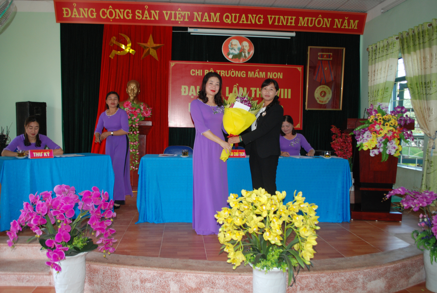 CHI BỘ TRƯỜNG MẦM NON THANH TRƯỜNG  TỔ CHỨC ĐẠI HỘI CHI BỘ LẦN THỨ VIII, NHIỆM KỲ 2020 - 2023