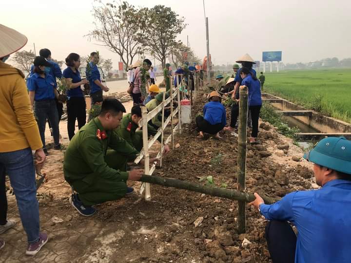 ĐOÀN THANH NIÊN TRƯỜNG MẦM NON THANH TRƯỜNG HƯỚNG TỚI KỶ NIỆM 90 NĂM  NGÀY THÀNH LẬP  ĐOÀN THANH NIÊN CỘNG SẢN HỒ CHÍ MINH
